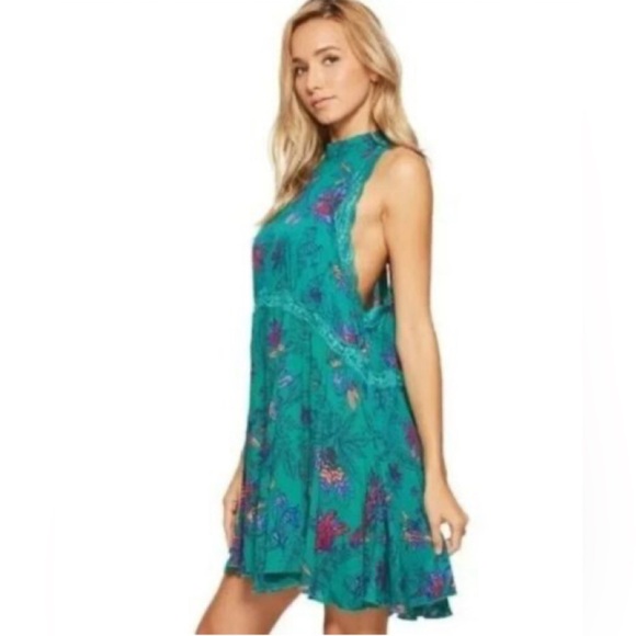FREE PEOPLE Intimately She Moves open back trapeze swing dress - Picture 1 of 9